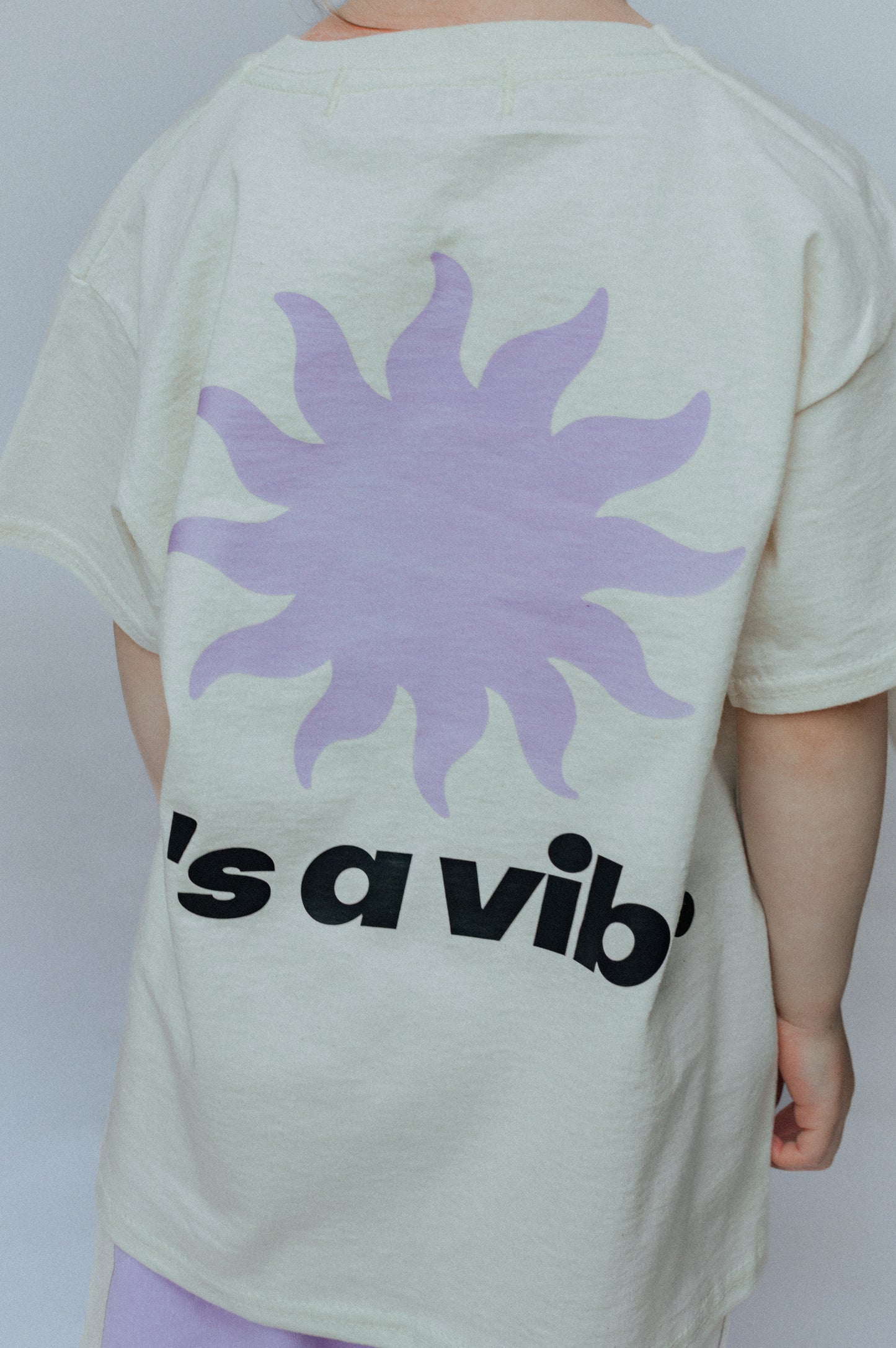 ITS A VIBE TEE - CREAM LILAC